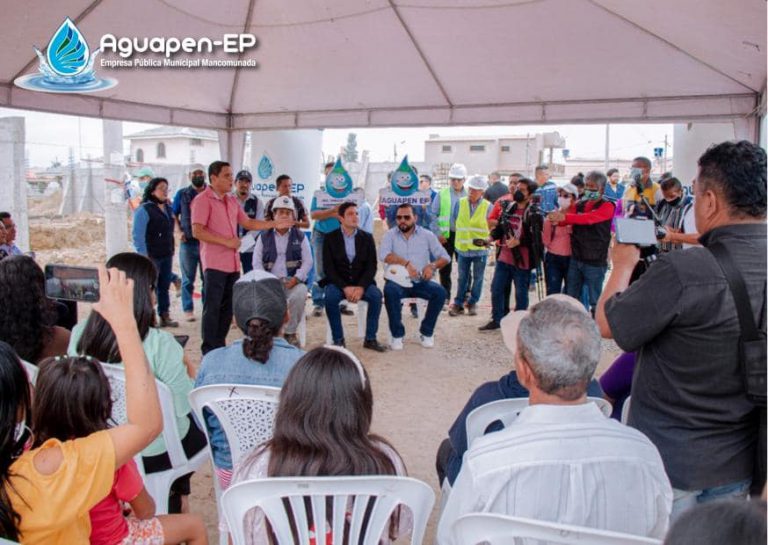 recorrido y fiscalización de la obra de alcantarillado sanitario