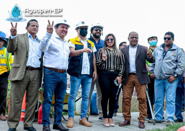 evento de inicio de obra de regeneración urbana del Boulevard 9 de Octubre y calle Guayaquil